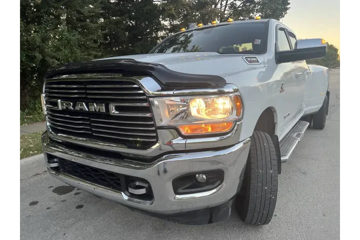 $42995 : 2022 RAM 3500 Lone Star image 2