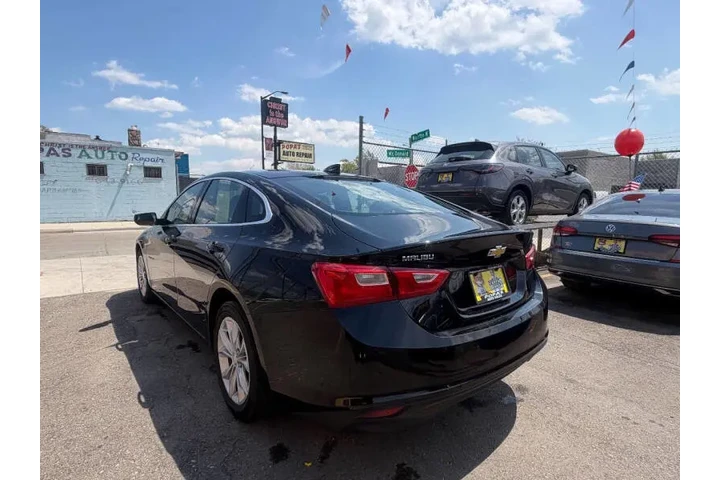2023 Malibu LT image 6