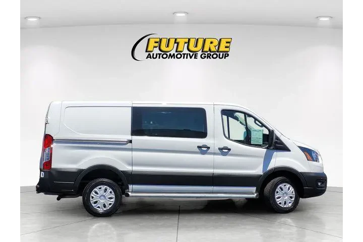 $36488 : Ford Transit 2023 250 3dr SW image 9