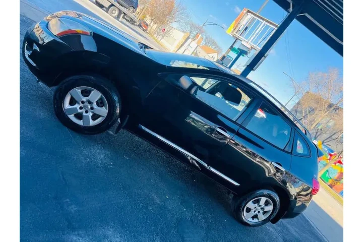 $6900 : 2014 Rogue Select S image 4
