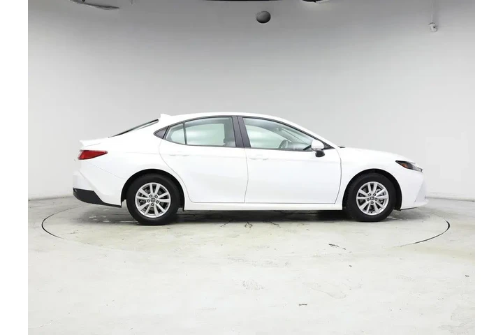 $26998 : Toyota Camry 2025 LE 4dr Sed image 7