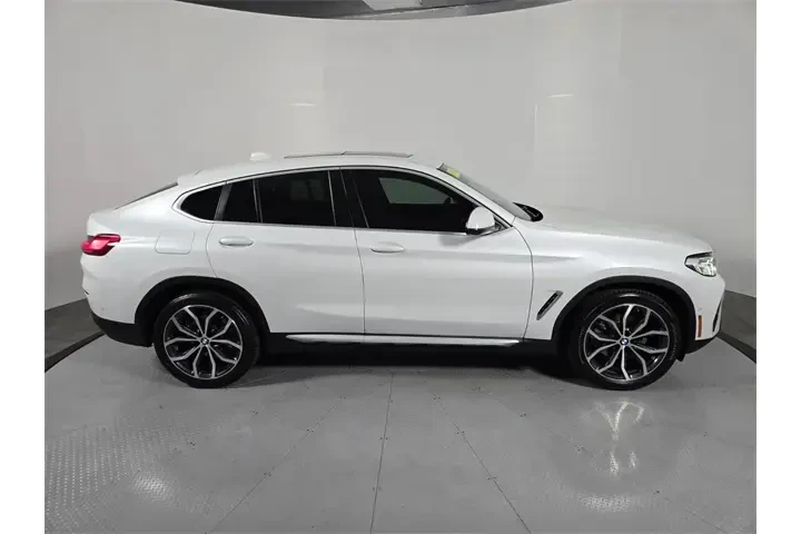 $36569 : BMW X4 2022 AWD xDrive30i 4d image 4