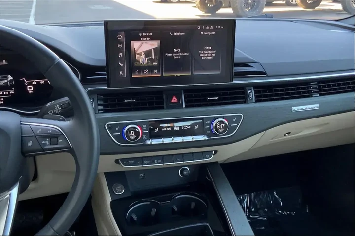 $31980 : Audi A4 2024 AWD quattro S l image 6