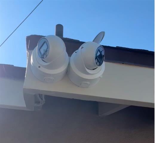 SECURITY CAMERAS INSTALLATION image 1