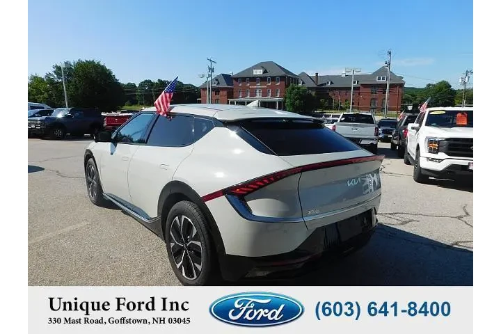 $29977 : Kia EV6 2024 AWD Wind 4dr Cr image 6