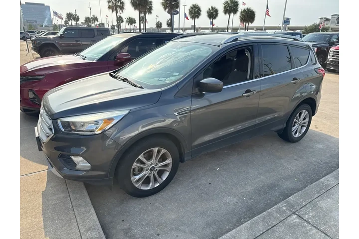 $9991 : Ford Escape 2019 SE 4dr SUV image 3