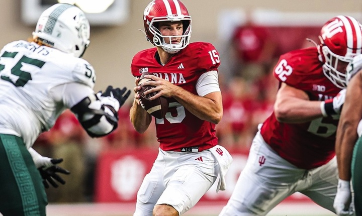Fernando Mendoza, QB de la Universidad de Indiana