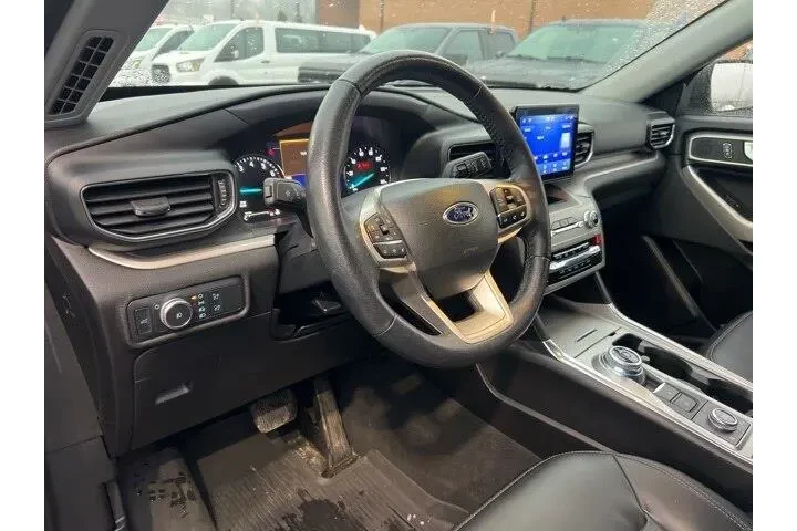 $26999 : Ford Explorer 2022 AWD XLT 4 image 7