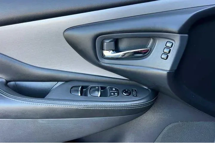 $15934 : Nissan Murano 2019 S 4dr SUV image 10