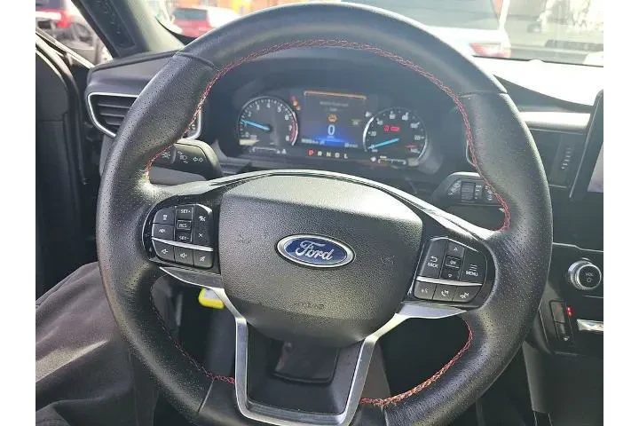 $27999 : Ford Explorer 2023 ST-Line 4 image 10