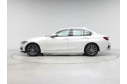 $23998 : BMW 3 Series 2021 330i 4dr S thumbnail