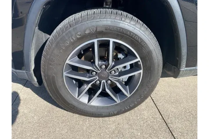 $17980 : Jeep Grand Cherokee 2019 4x4 image 2