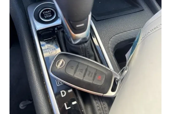 $18000 : Nissan Sentra 2024 SV 4dr Se image 4