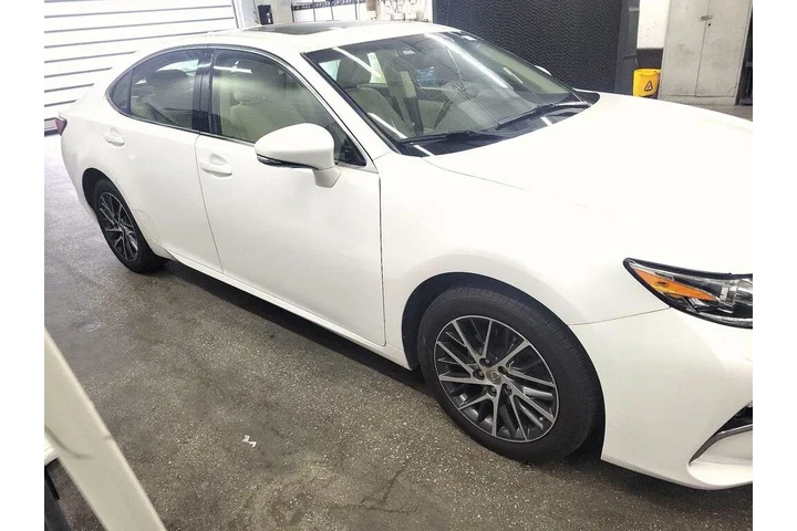 $22998 : Lexus ES 350 2016 4dr Sedan image 4