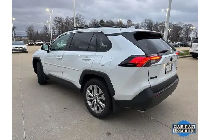 $36935 : Toyota RAV4 2025 AWD XLE Pre image 6