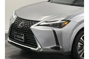 $40000 : Lexus UX 300h 2025 AWD 4dr C thumbnail