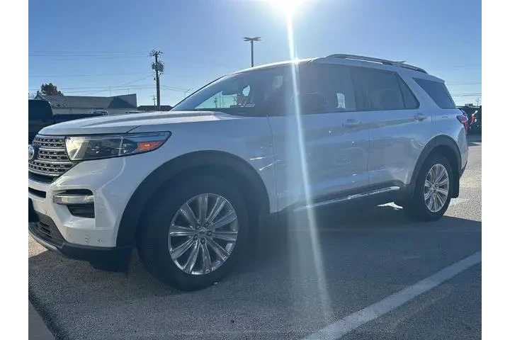 $31995 : Ford Explorer 2022 Limited 4 image 2