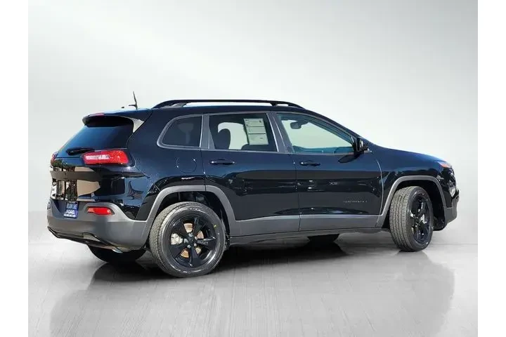 $12308 : Jeep Cherokee 2018 4x4 Latit image 4