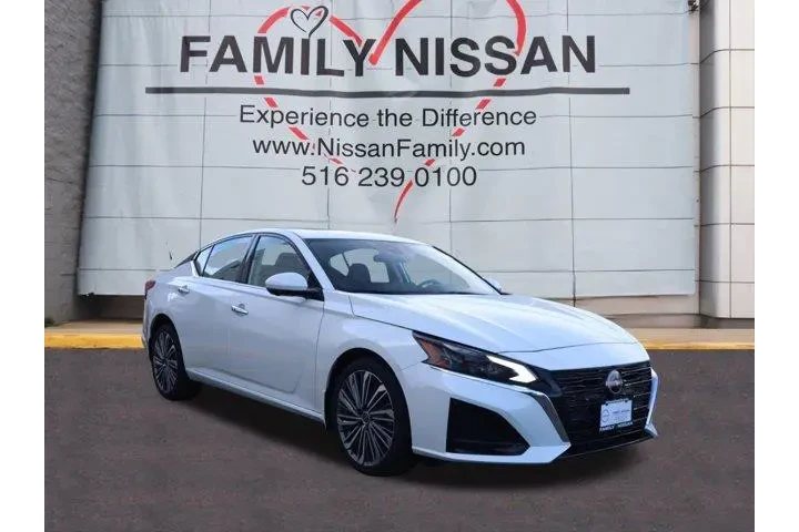 $28709 : Nissan Altima 2023 AWD 2.5 S image 1