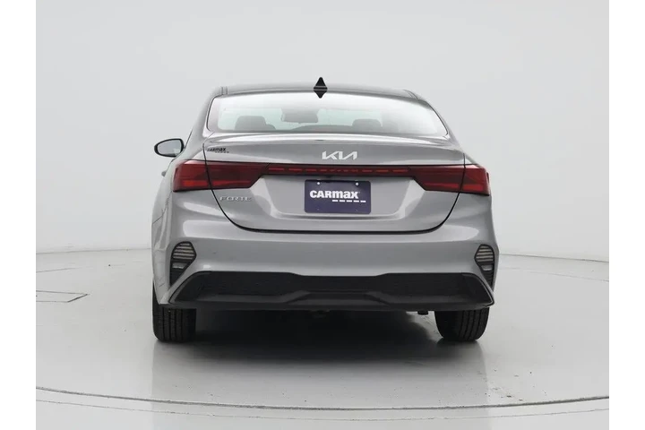 $16998 : Kia Forte 2024 LXS 4dr Sedan image 6