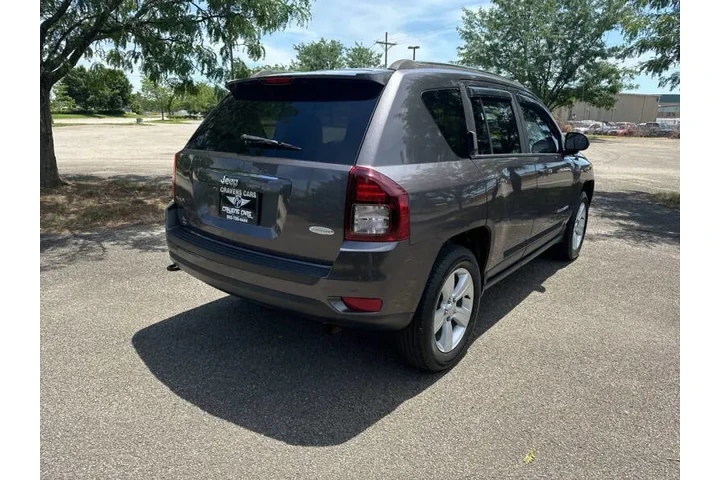 $5994 : 2015 Compass Latitude image 6