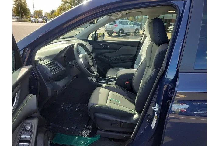 $39995 : Subaru Ascent 2025 AWD Onyx image 5