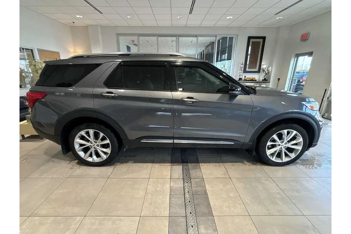 $36992 : Ford Explorer 2022 AWD Plati image 2