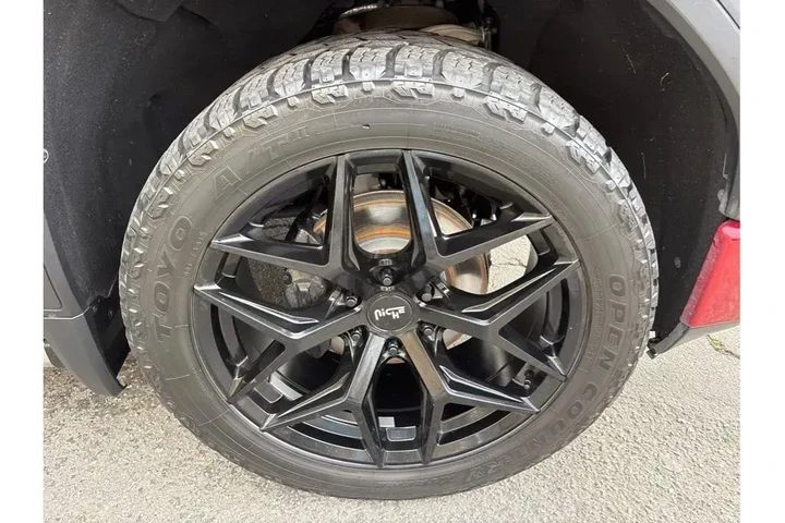 $39388 : GMC Sierra 1500 2019 4x4 Den image 9