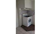 $1400 : Casita pequeña adosada thumbnail