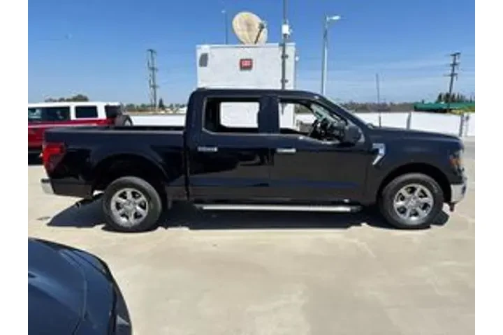 $39995 : Ford F-150 2025 4x2 XLT 4dr image 3