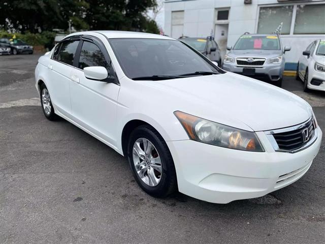 $8900 : 2010 HONDA ACCORD2010 HONDA A image 3