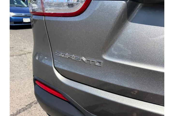 $10995 : 2016 Sorento LX image 9