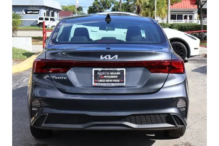 $15795 : Kia Forte 2024 LXS 4dr Sedan image 10