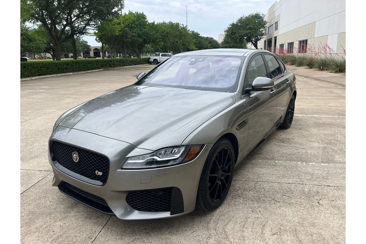 $18490 : 2017 XF S image 4