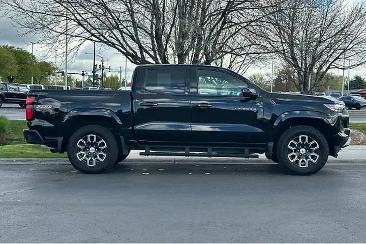 $37995 : Chevrolet Colorado 2024 4x4 image 8