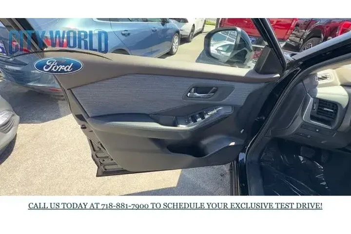 $25588 : Nissan Rogue 2023 AWD SV 4dr image 6