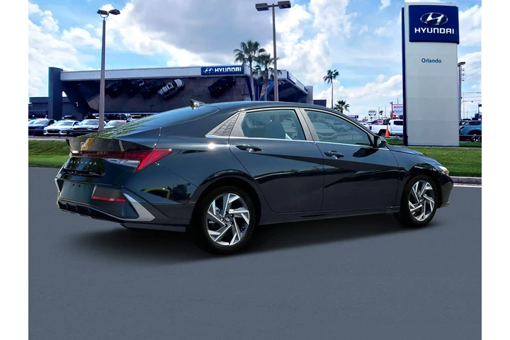 $17498 : Hyundai ELANTRA 2024 SEL 4dr image 8