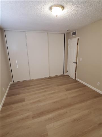 $1950 : En Apple Valley image 6