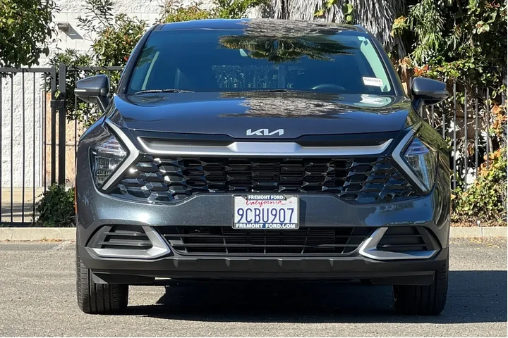 Kia Sportage 2023 EX 4dr SUV image 8