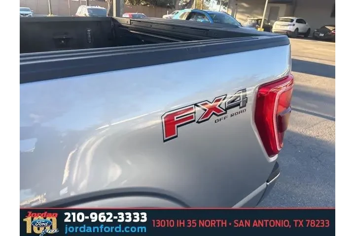 $39349 : Ford F-150 2023 4x4 XLT 4dr image 5