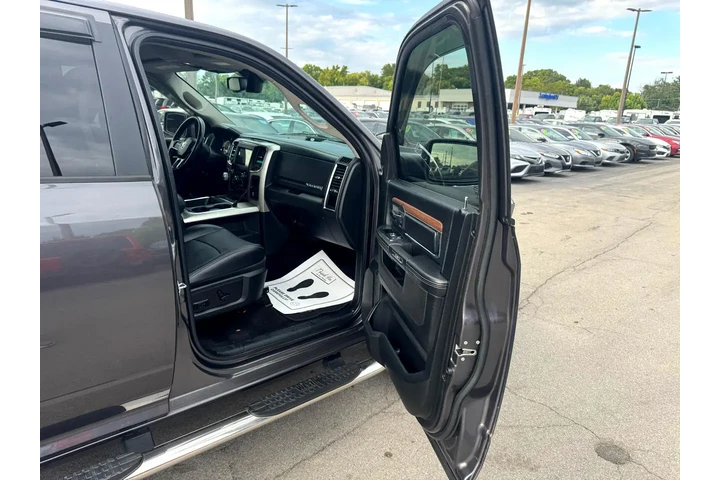 $20980 : 2018 RAM 1500 Laramie 4x4 Cre image 8