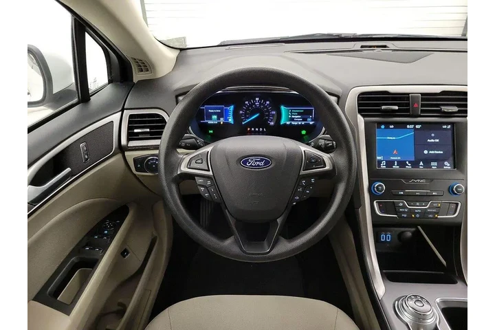 $16998 : Ford Fusion Hybrid 2019 SE 4 image 10