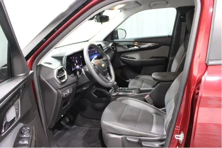 $24982 : Chevrolet Trailblazer 2025 L image 3