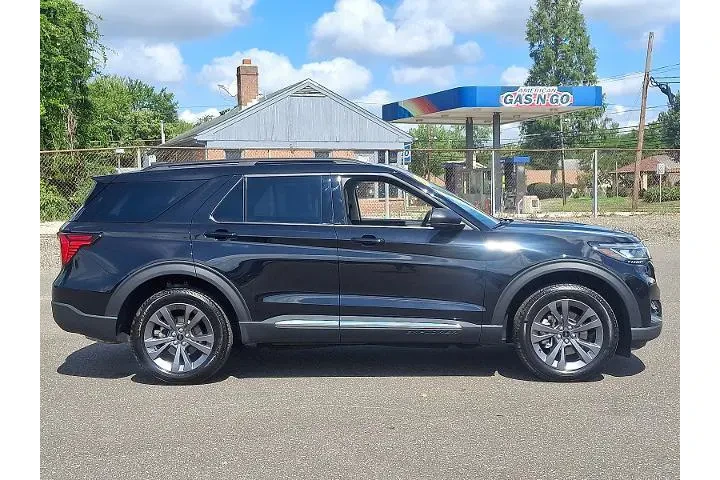 $39295 : Ford Explorer 2025 AWD Activ image 7