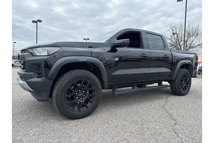 $33000 : Chevrolet Colorado 2023 4x4 image 4