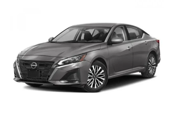 $17999 : Nissan Altima 2024 2.5 SV 4d image 1