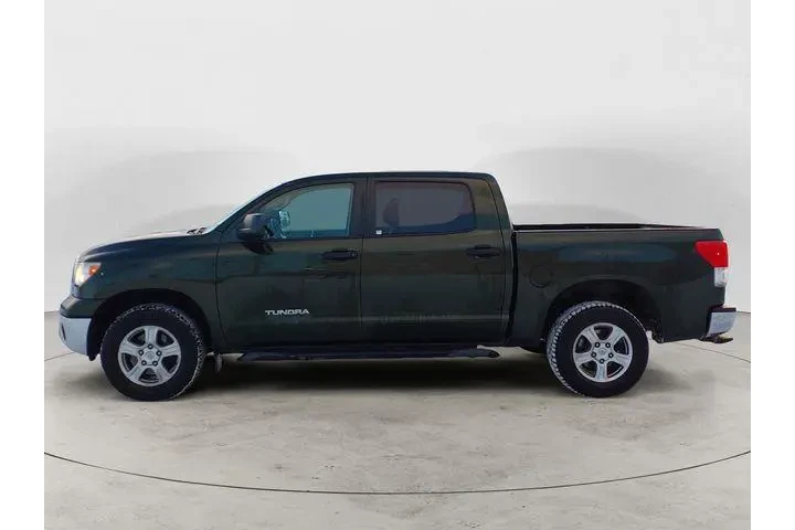 $16961 : Toyota Tundra 2011 4x4 Grade image 2