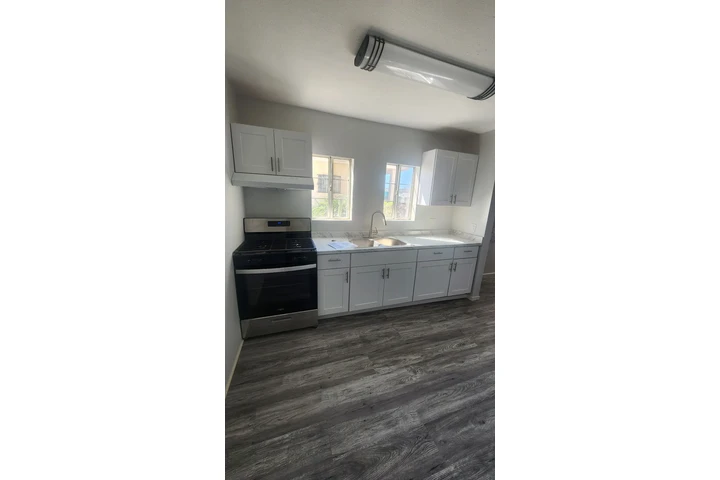 $2500 : Apartment for rent image 2