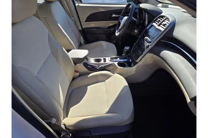 $12991 : Chevrolet Malibu 2015 LT 4dr image 3