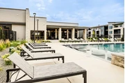$800 : Ovation Apartments thumbnail